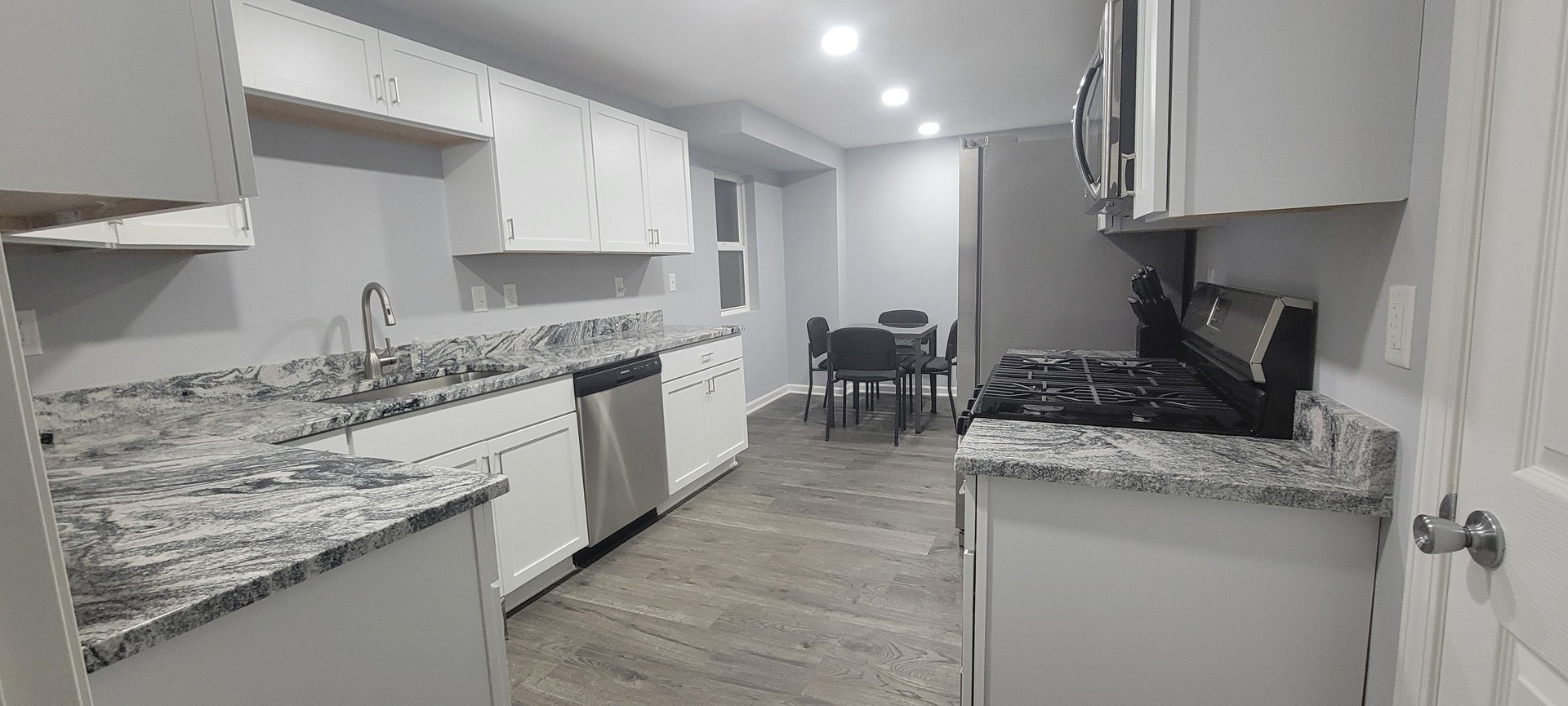 42310 N Woodbine Avenue, Antioch, IL 60002