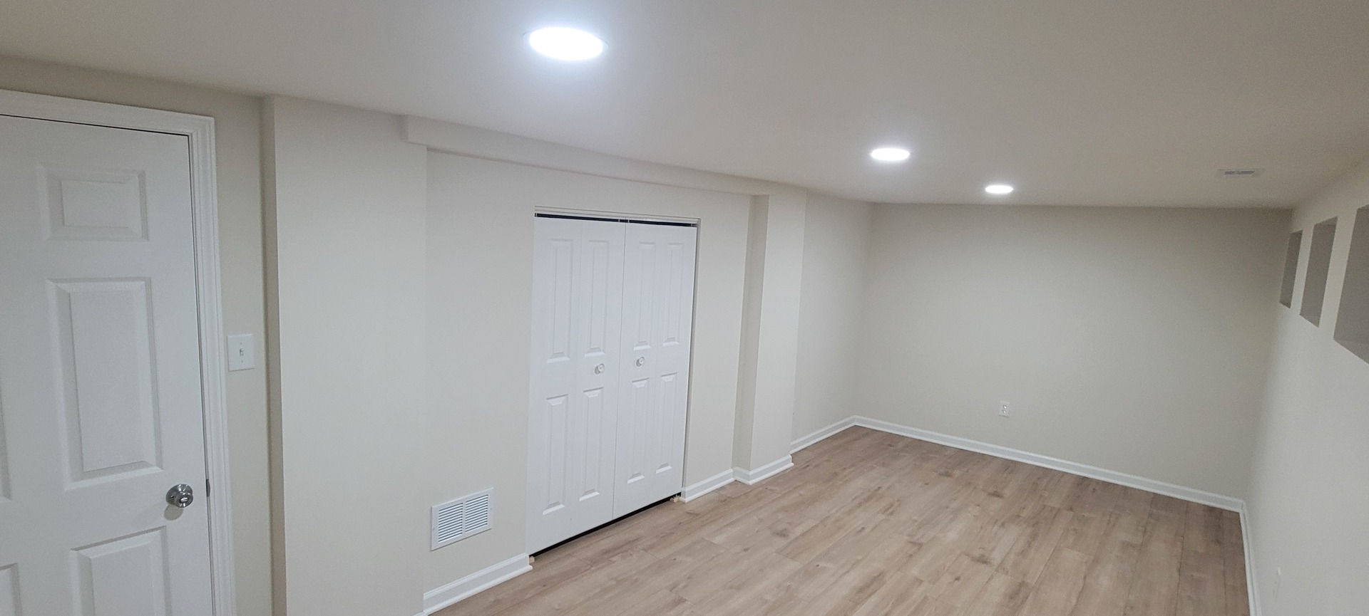 42310 N Woodbine Avenue, Antioch, IL 60002