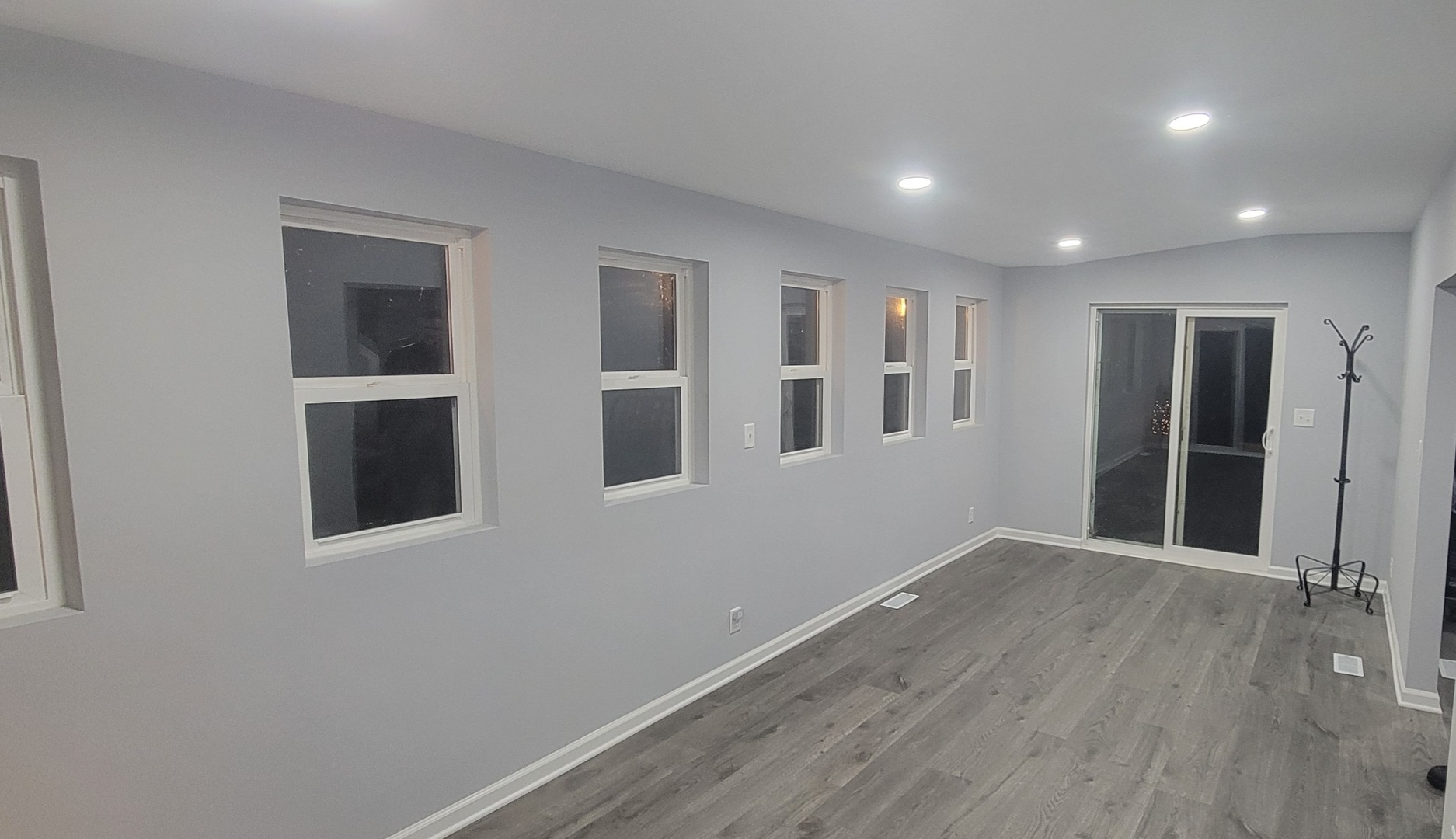 42310 N Woodbine Avenue, Antioch, IL 60002