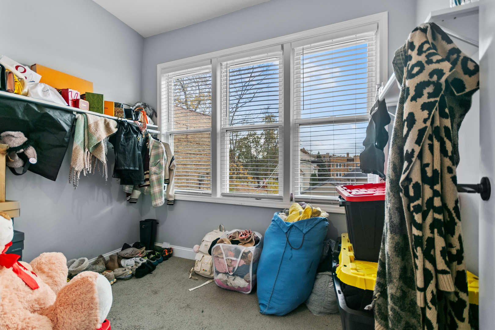 5505 W Potomac Avenue, Chicago, IL 60651