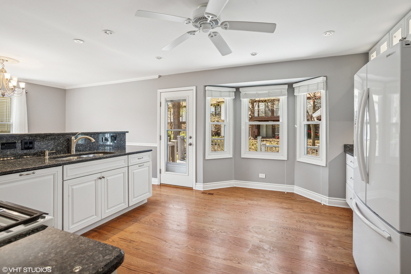 1034 Tennessee Lane, Elk Grove Village, IL 60007