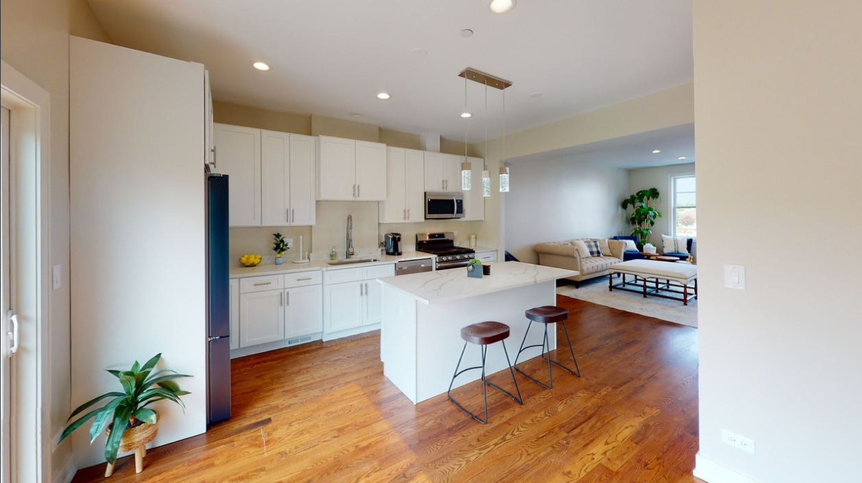 504 Highland Parkway, Itasca, IL 60143