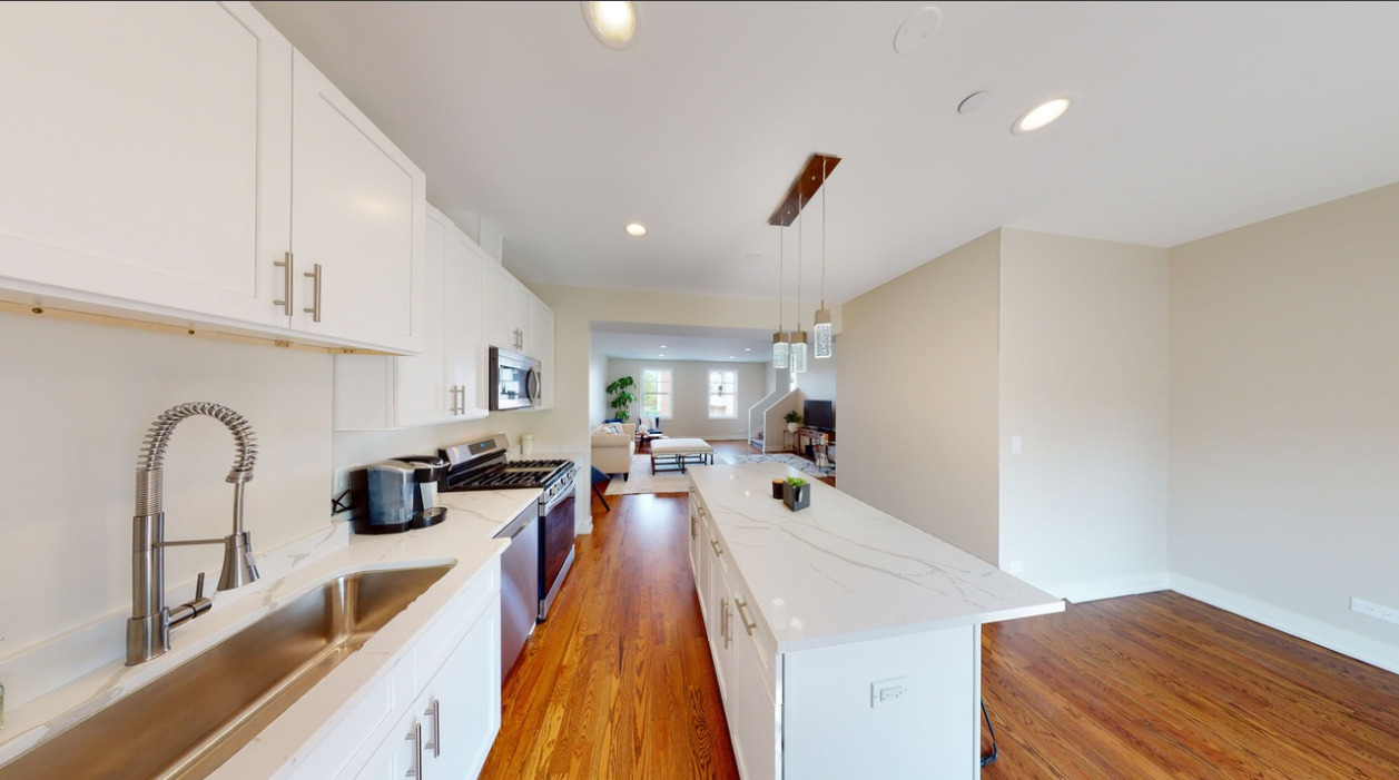 504 Highland Parkway, Itasca, IL 60143