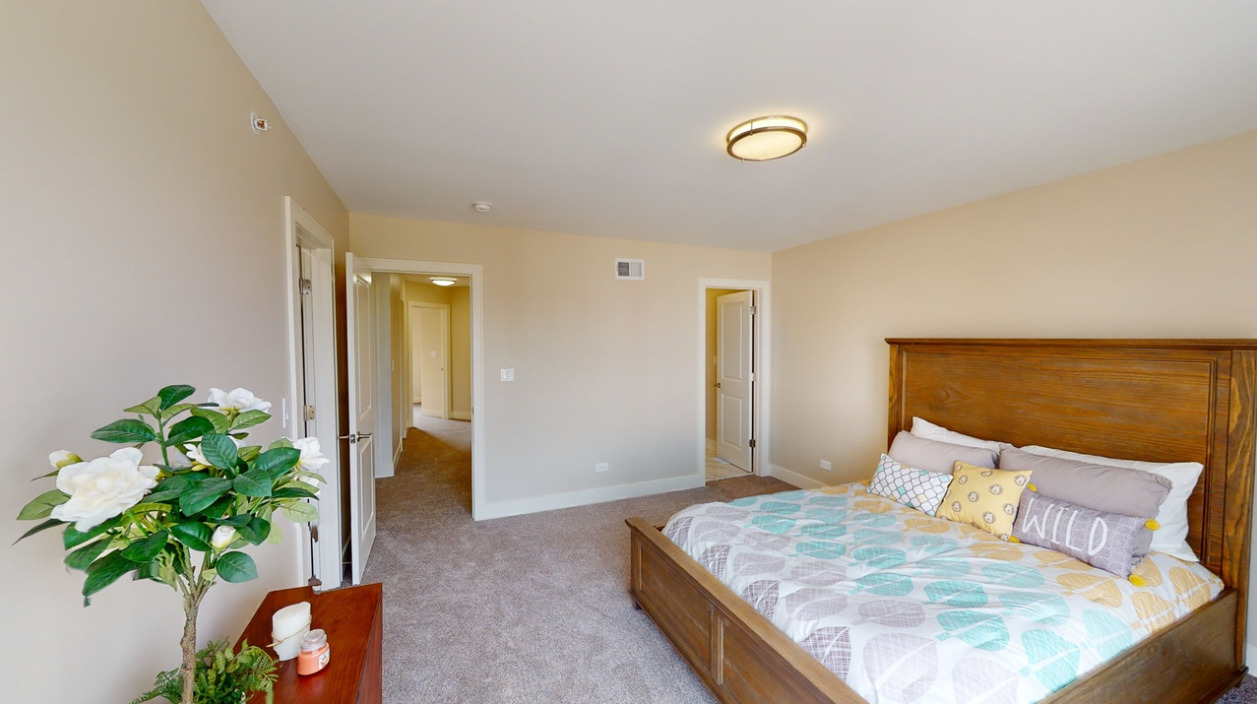 504 Highland Parkway, Itasca, IL 60143