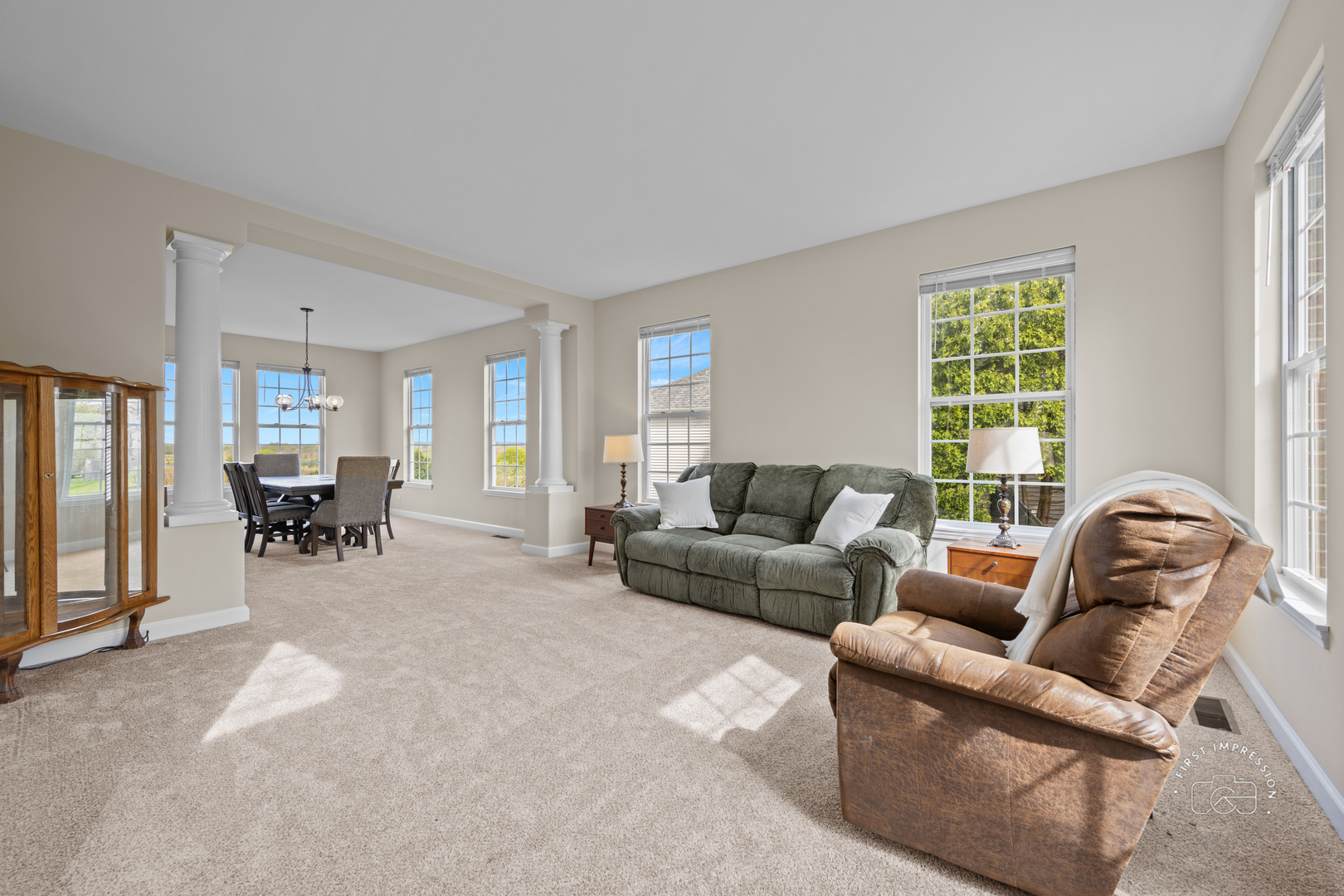 334 Willowbrook Way, Geneva, IL 60134