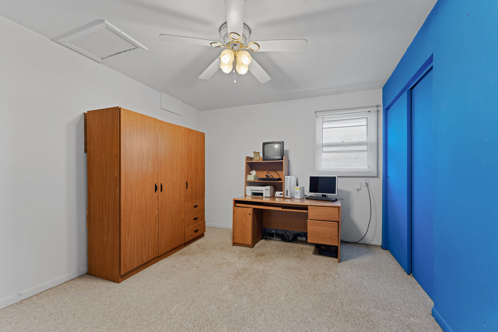 4960 W 91st Place, Oak Lawn, IL 60453