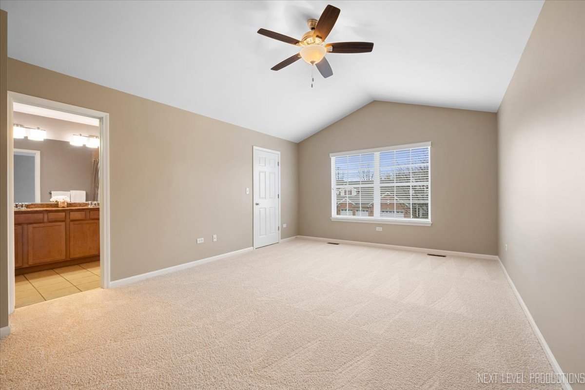 955 Winners Cup Court, Naperville, IL 60565