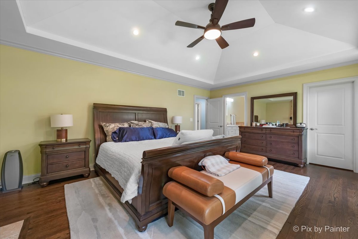 13200 S 80th Court, Palos Park, IL 60464