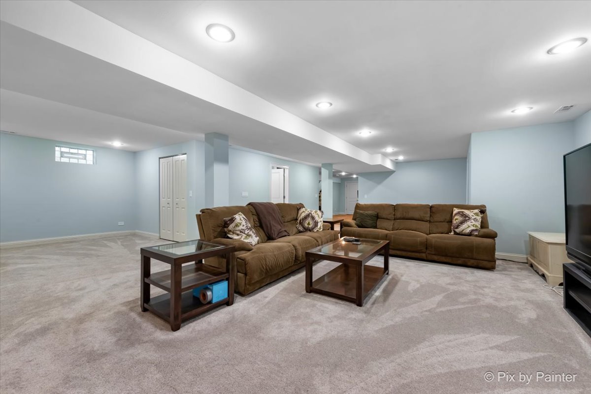 13200 S 80th Court, Palos Park, IL 60464