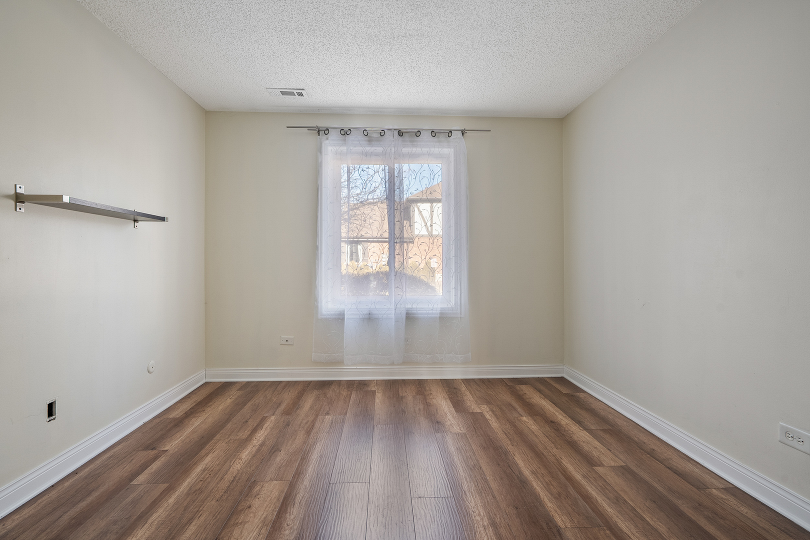 8127 Chestnut Drive #58B, Palos Hills, IL 60465