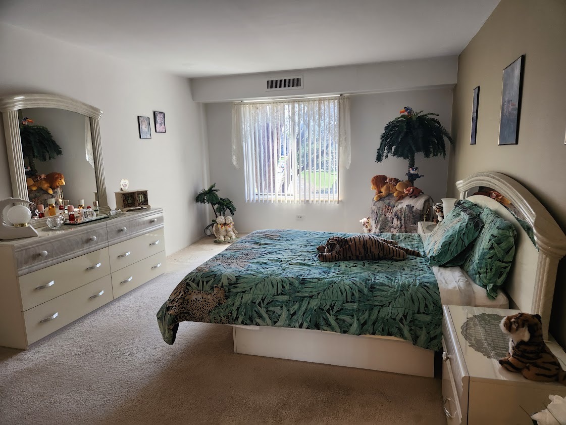 1615 E Central Road #210B, Arlington Heights, IL 60005