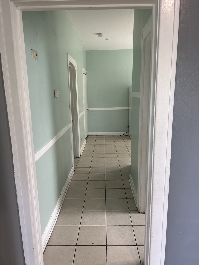 8353 S Brandon Avenue #2F, Chicago, IL 60617