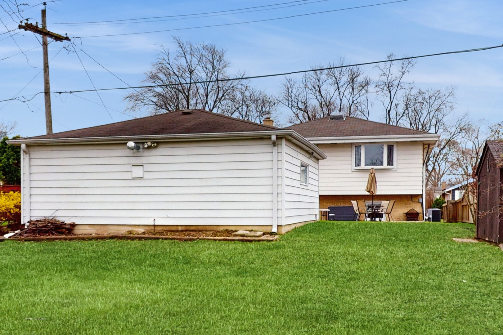 427 W Commonwealth Lane, Elmhurst, IL 60126