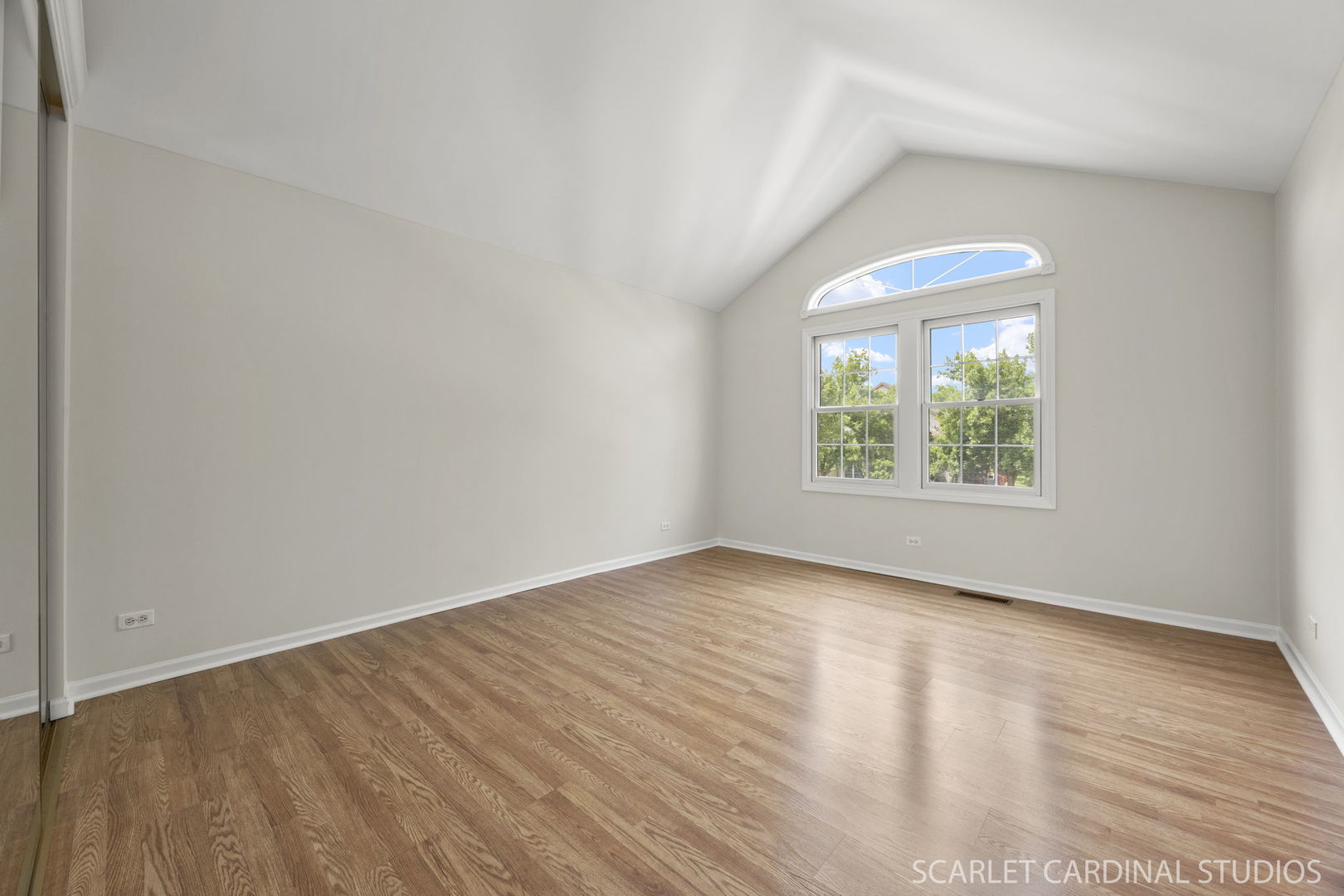 1520 Longbranch Court, Naperville, IL 60565
