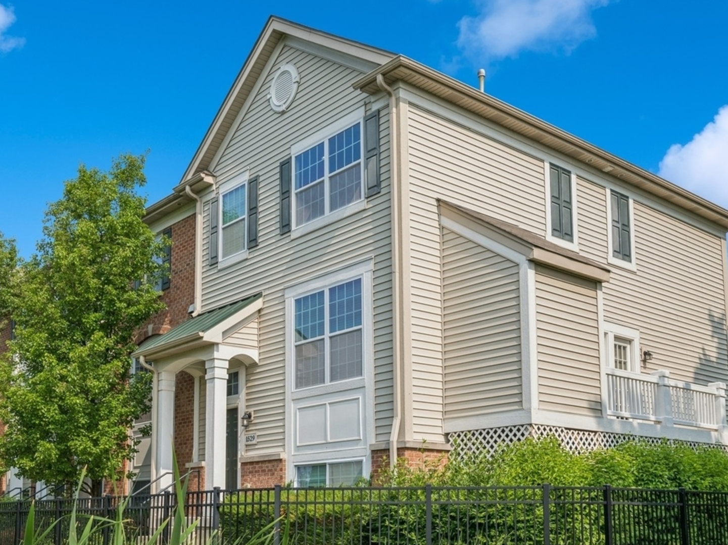 1529 E Arbor Lane, Arlington Heights, IL 60004