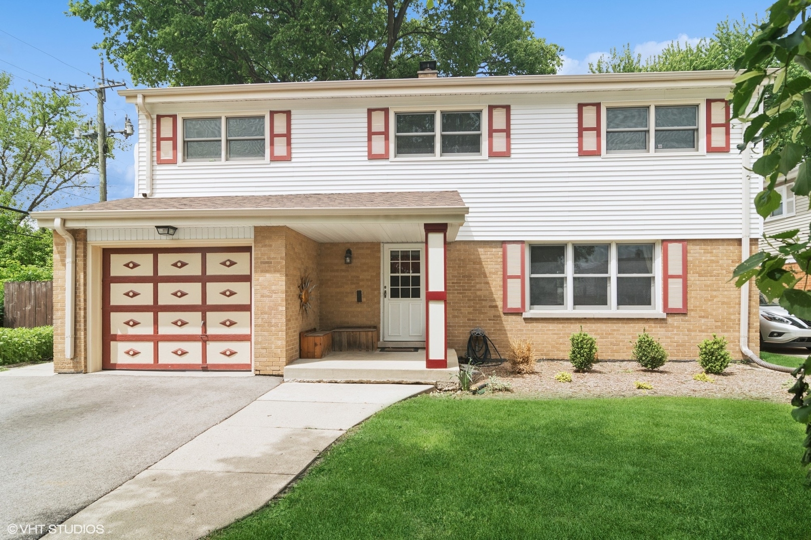 26 S Donald Avenue, Arlington Heights, IL 60004