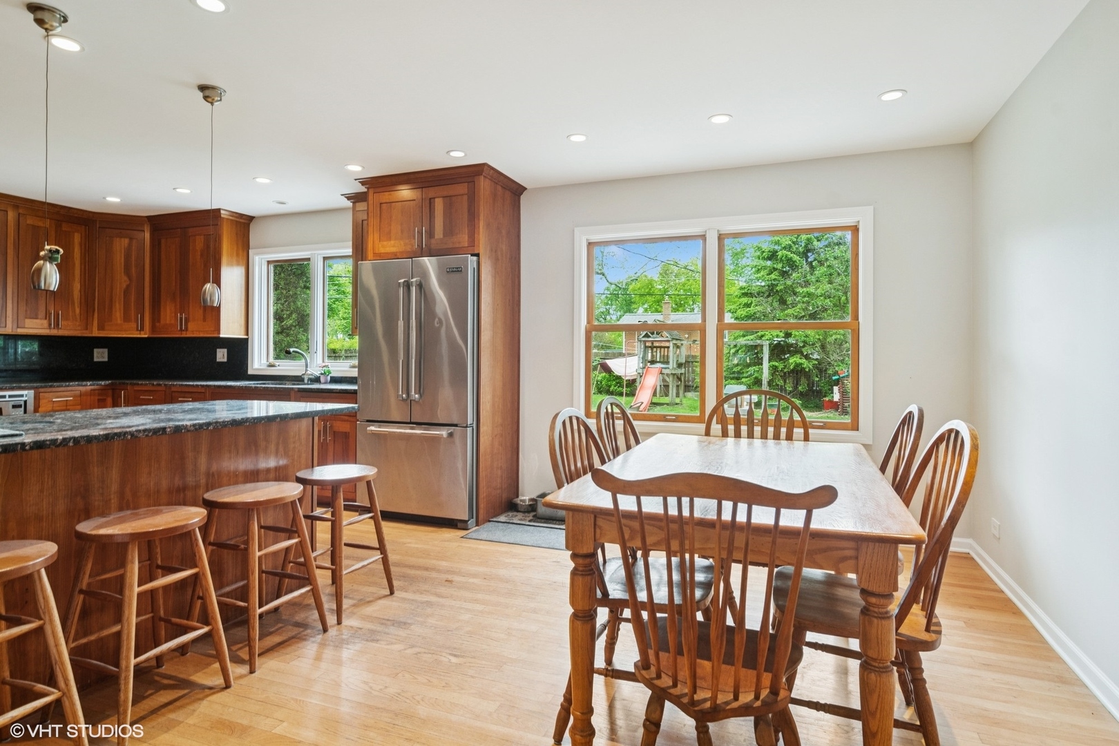 26 S Donald Avenue, Arlington Heights, IL 60004