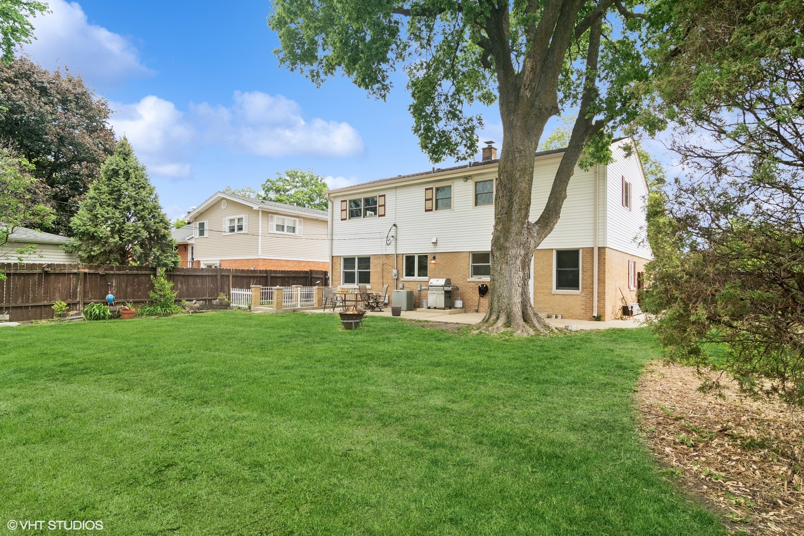 26 S Donald Avenue, Arlington Heights, IL 60004