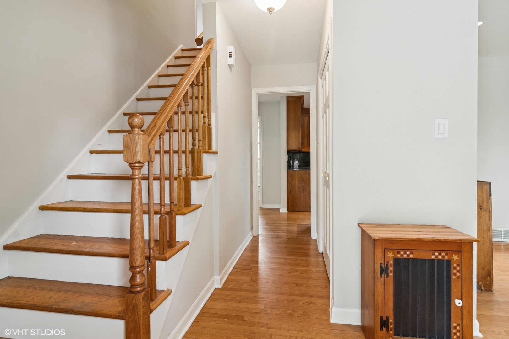 26 S Donald Avenue, Arlington Heights, IL 60004