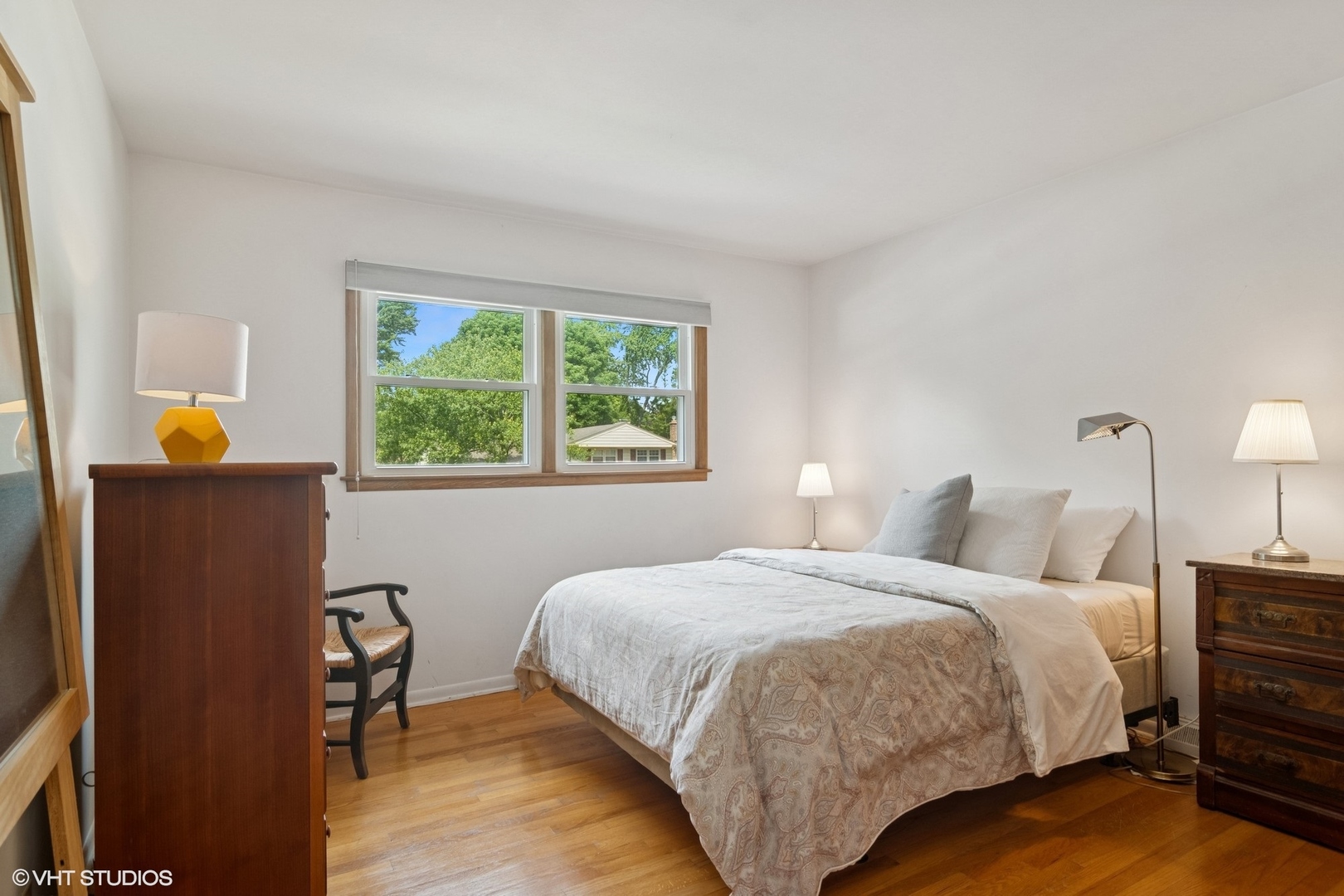 107 N Donald Avenue, Arlington Heights, IL 60004