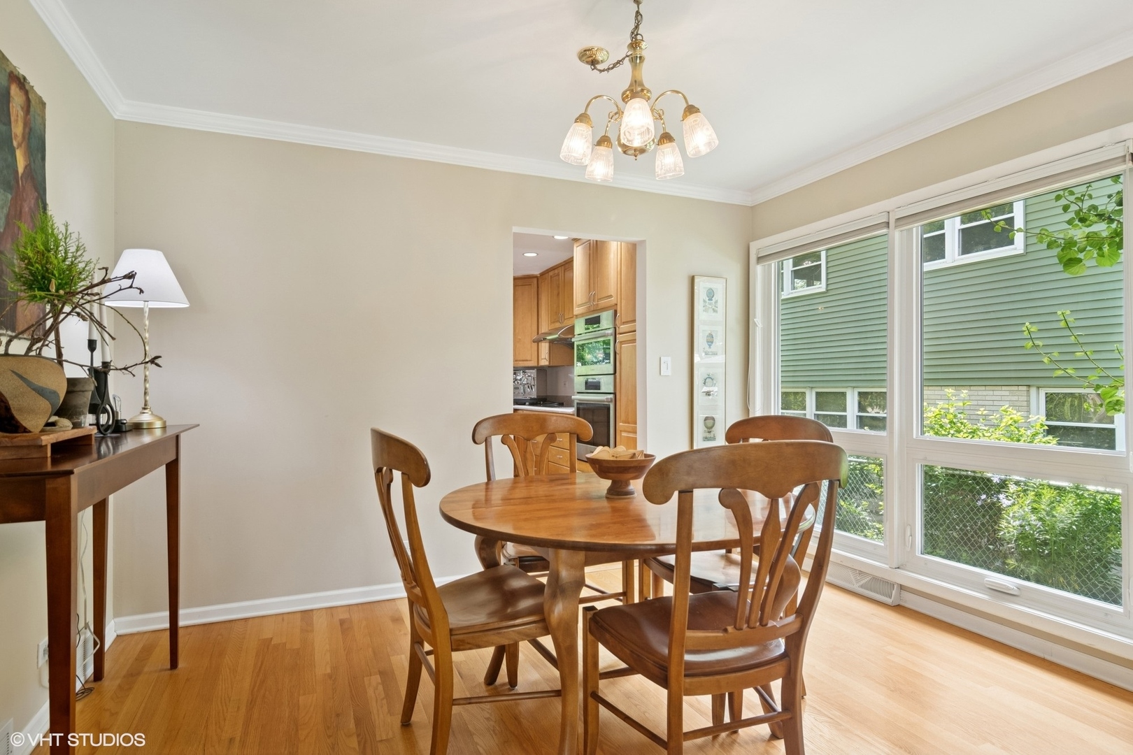 107 N Donald Avenue, Arlington Heights, IL 60004