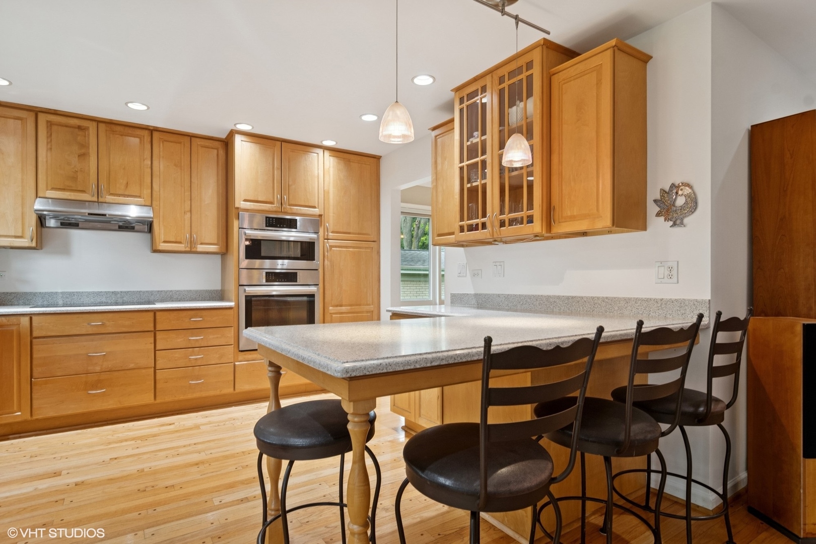 107 N Donald Avenue, Arlington Heights, IL 60004