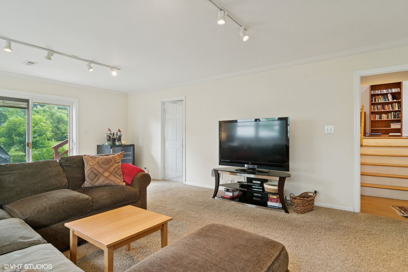 107 N Donald Avenue, Arlington Heights, IL 60004
