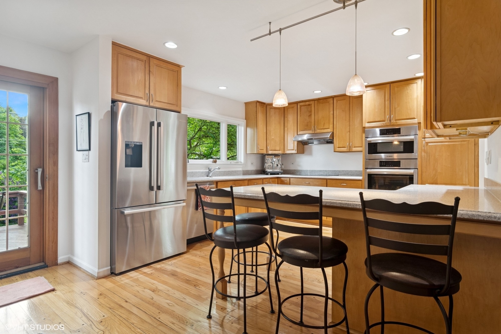 107 N Donald Avenue, Arlington Heights, IL 60004