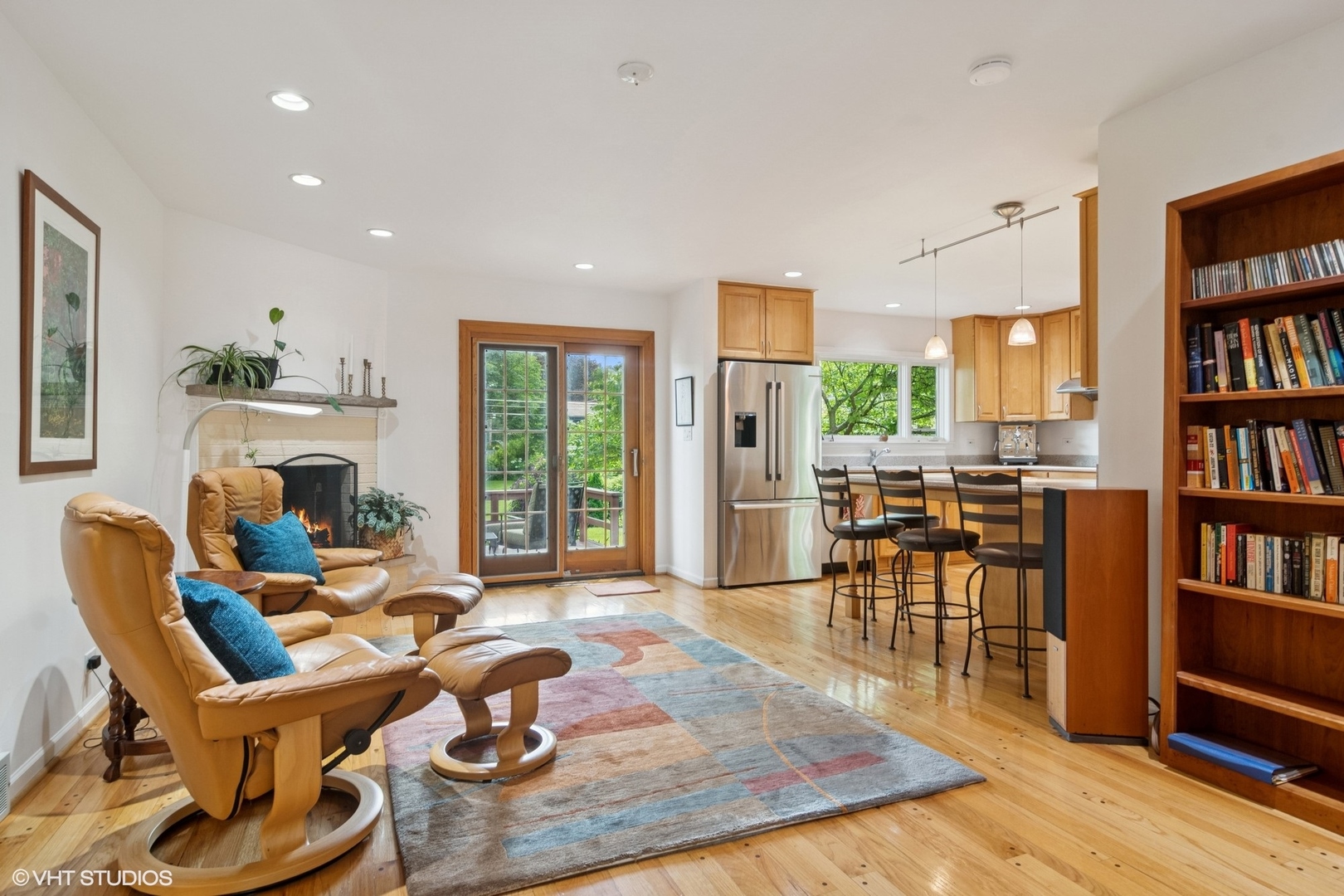 107 N Donald Avenue, Arlington Heights, IL 60004