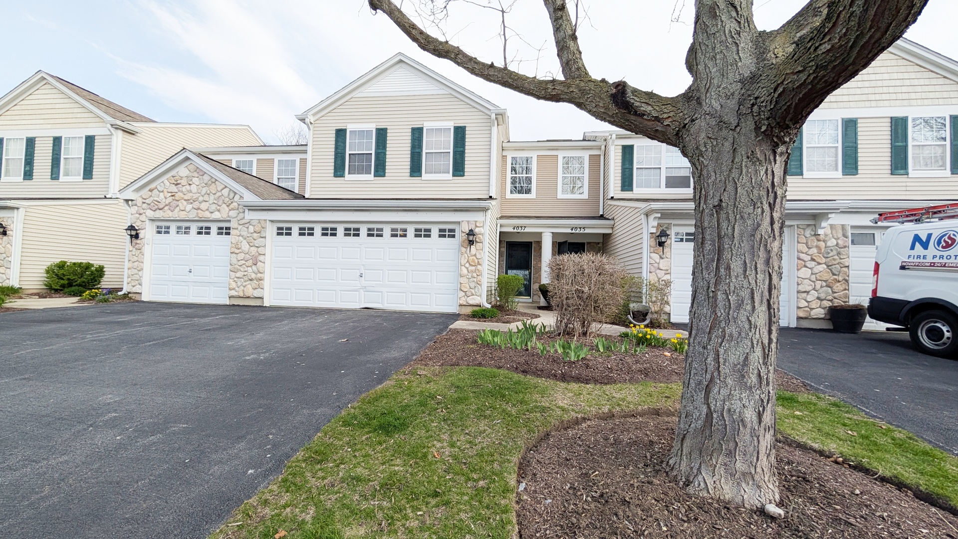 4037 Oak Tree Lane, Plainfield, IL 60586