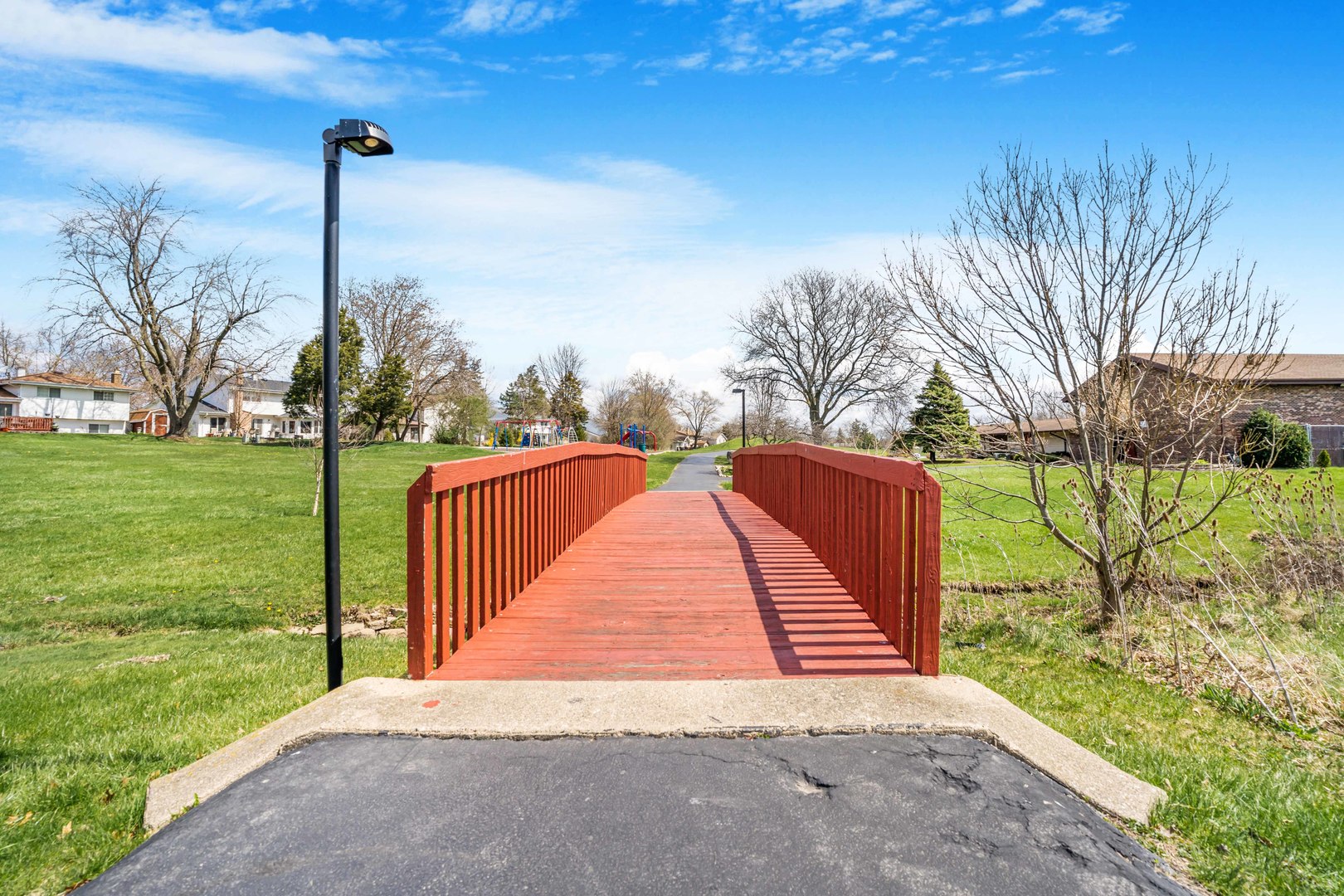 1030 Meadowlark Lane, Darien, IL 60561