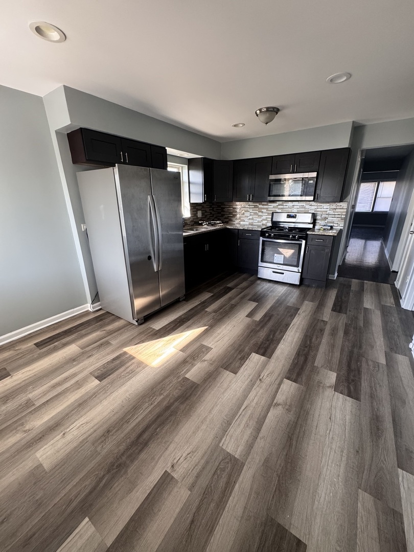 1021 S 16th Avenue #2, Maywood, IL 60153