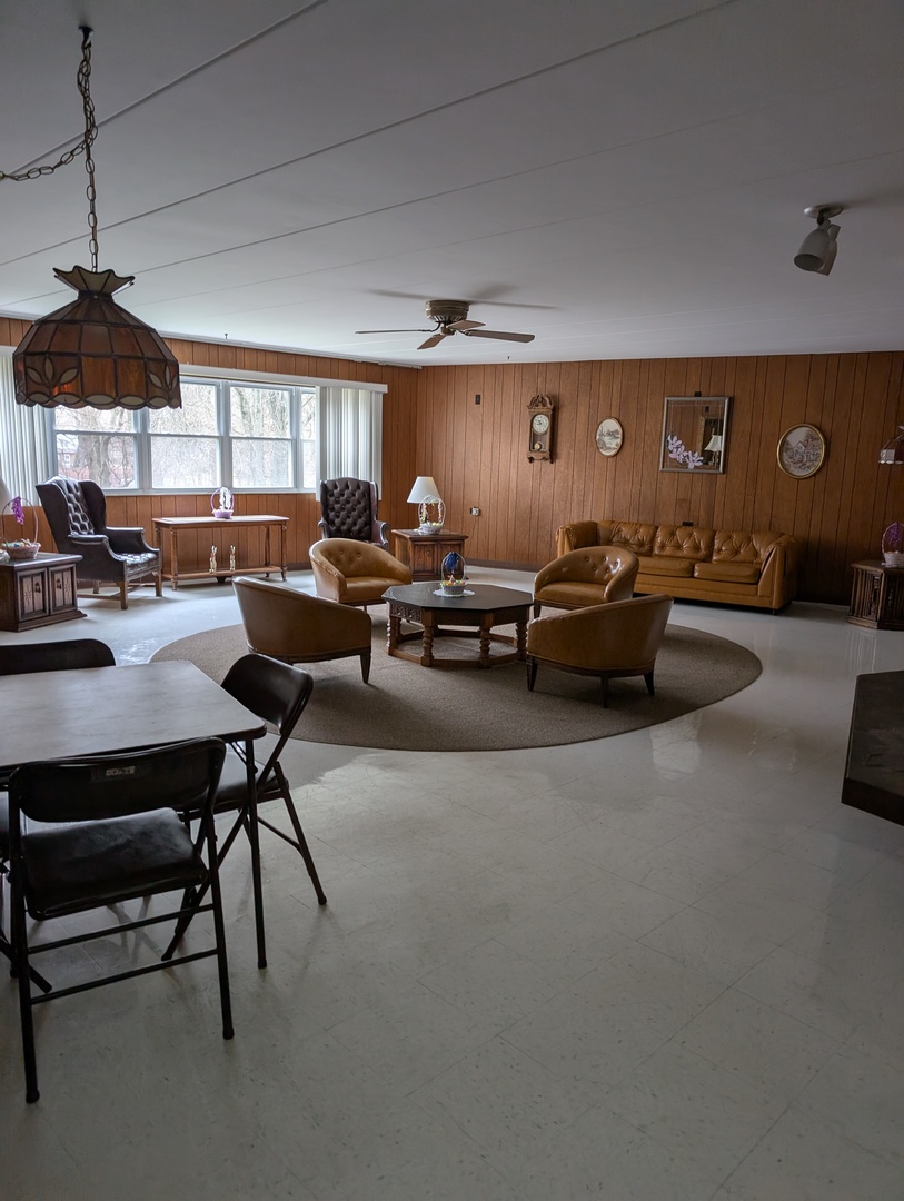 940 Holbrook Road #31C, Homewood, IL 60430