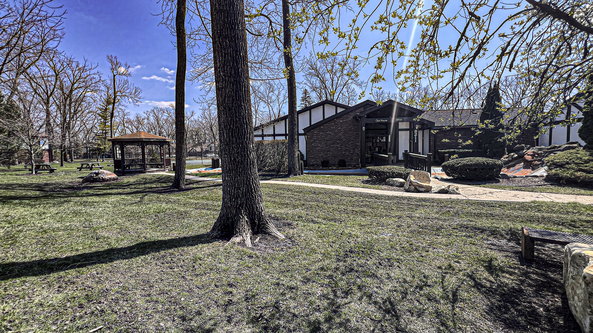 11240 Cherry Court #1B, Palos Hills, IL 60465