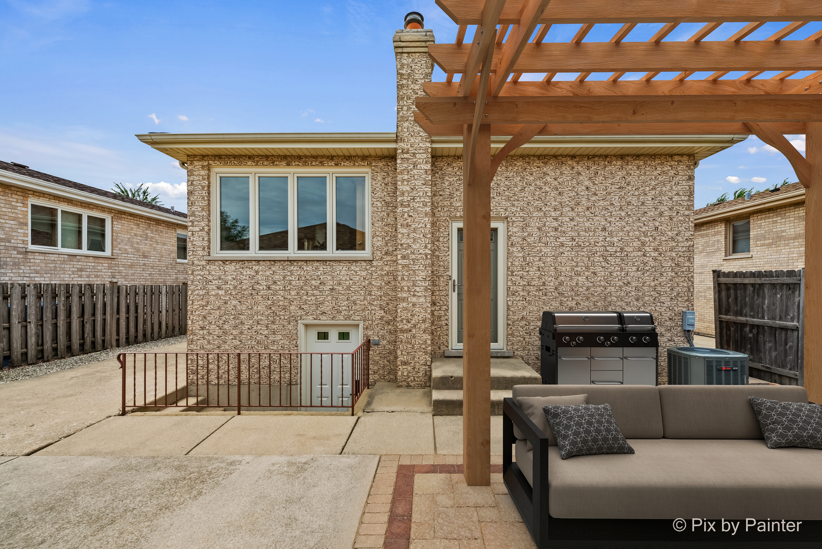 3757 N Oak Park Avenue, Chicago, IL 60634