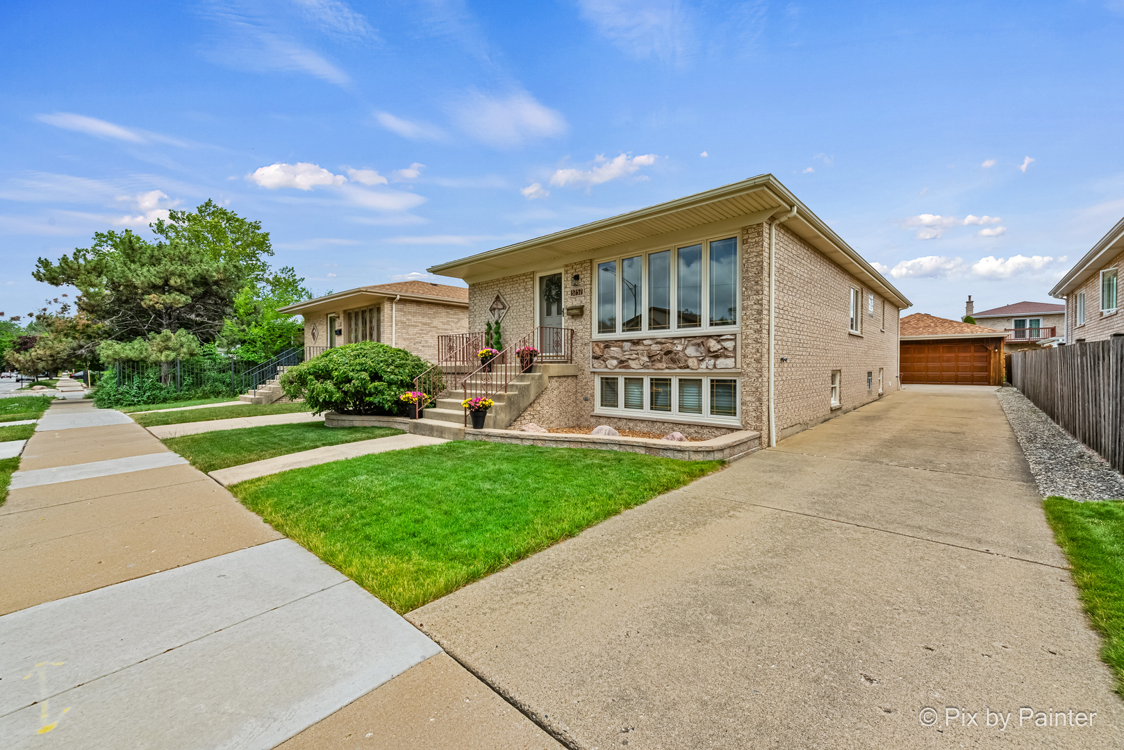 3757 N Oak Park Avenue, Chicago, IL 60634