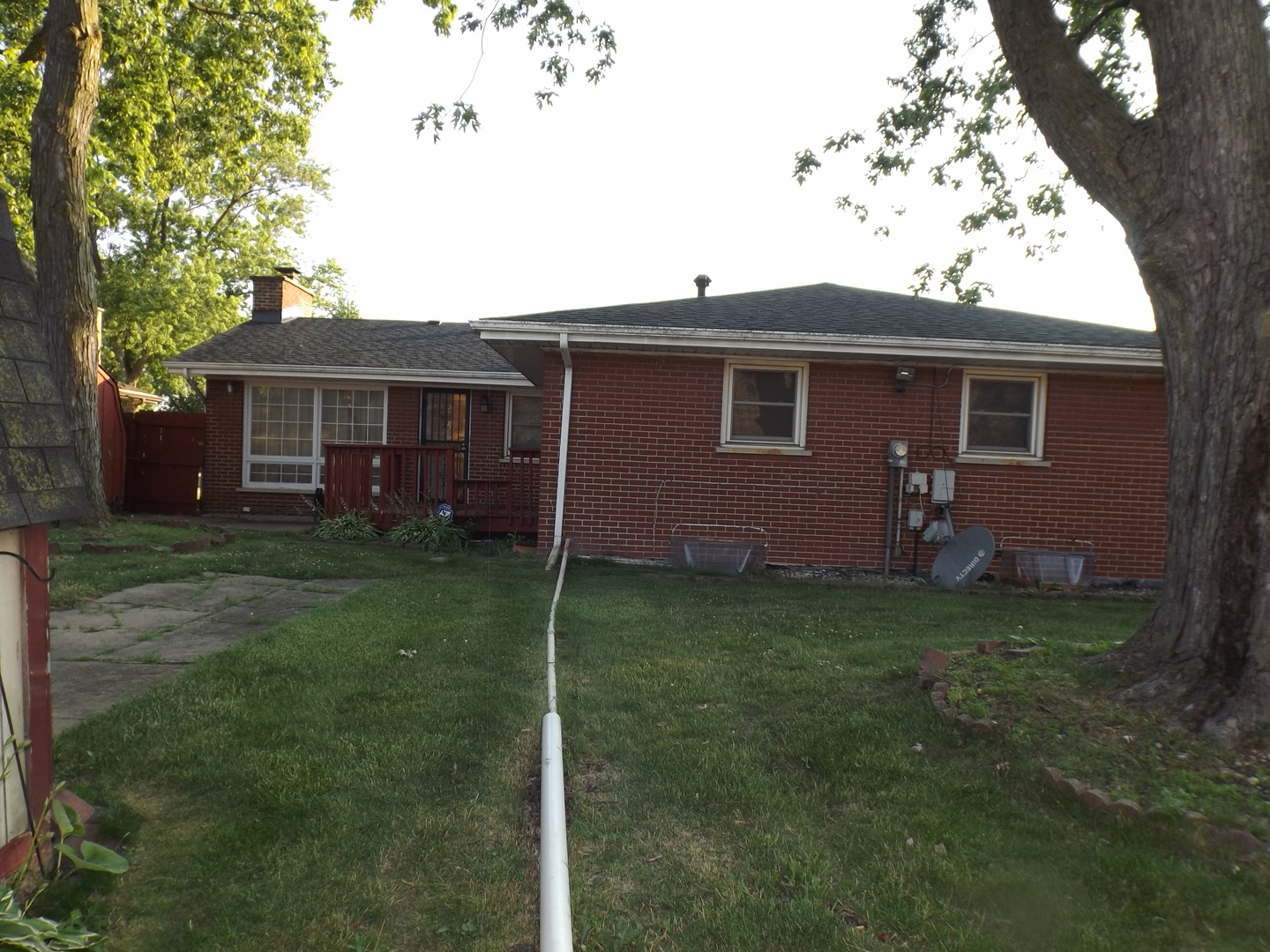 16315 Kenwood Avenue, South Holland, IL 60473