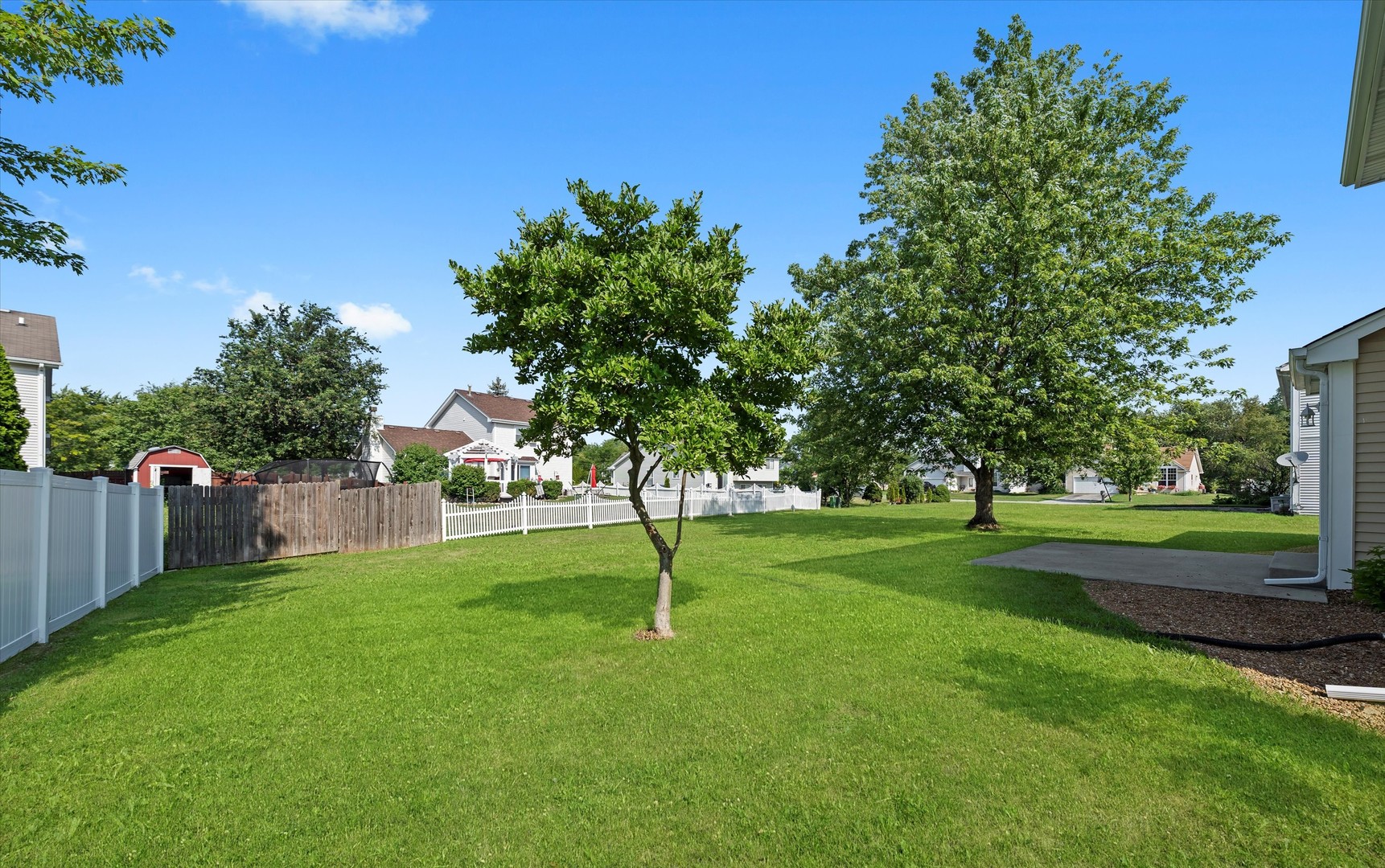 26140 S Plum Tree Lane, Monee, IL 60449