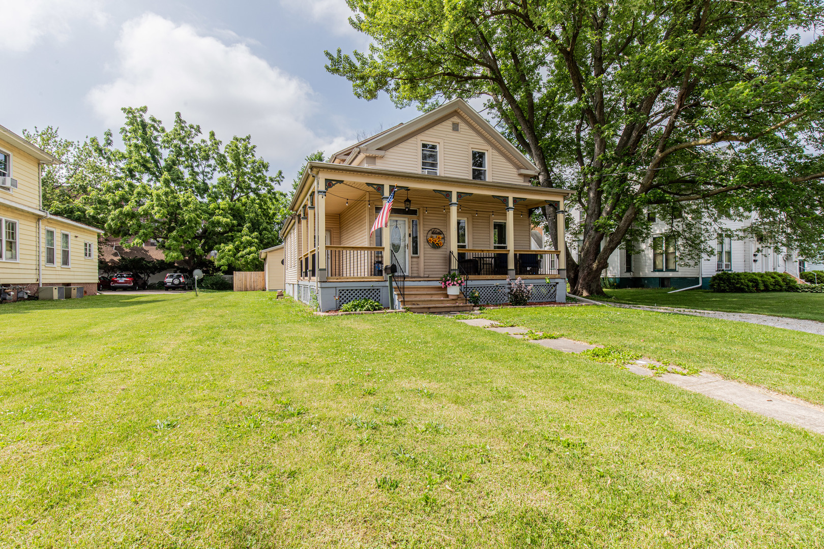 112 E Peru Street, Princeton, IL 61356