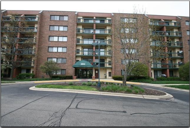 1800 Huntington Boulevard #206, Hoffman Estates, IL 60169