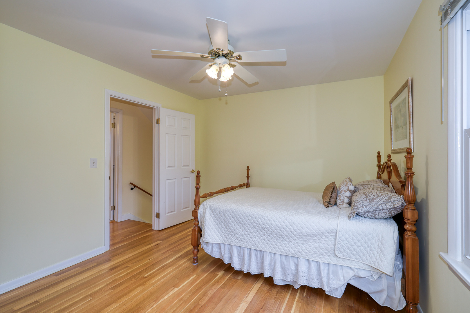 3S444 Shagbark Lane, Glen Ellyn, IL 60137