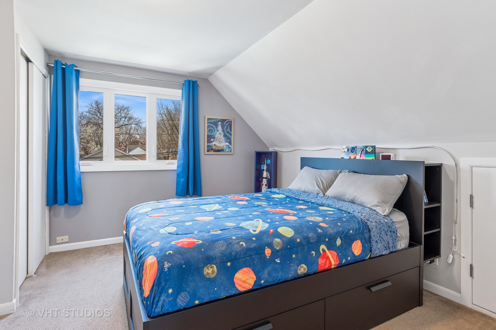 21 E Elm Street, Villa Park, IL 60181