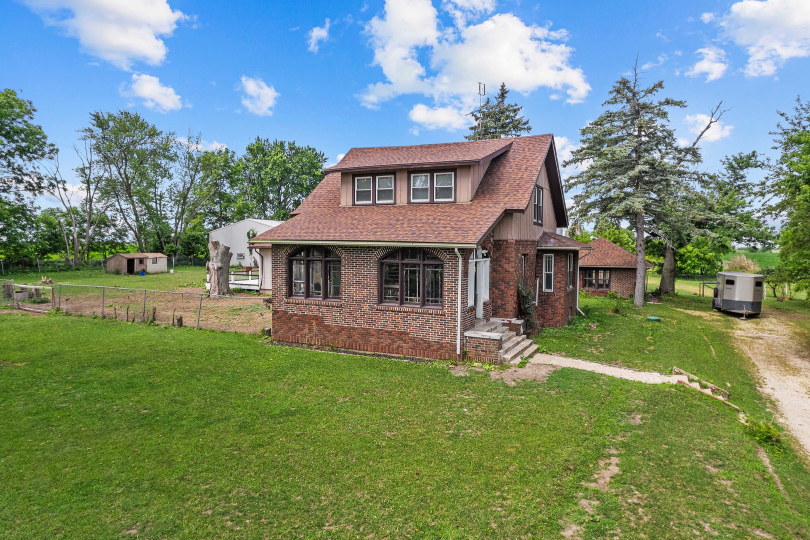 953 N Paw Paw Road, Paw Paw, IL 61353