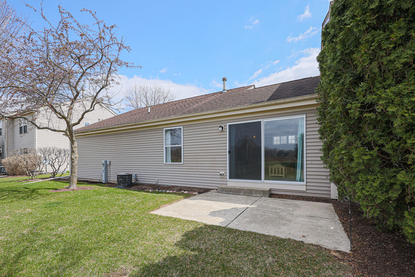 764 Village Circle, Marengo, IL 60152