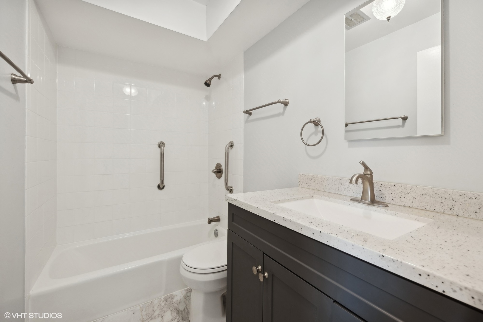 10850 Kilpatrick Avenue #2D, Oak Lawn, IL 60453
