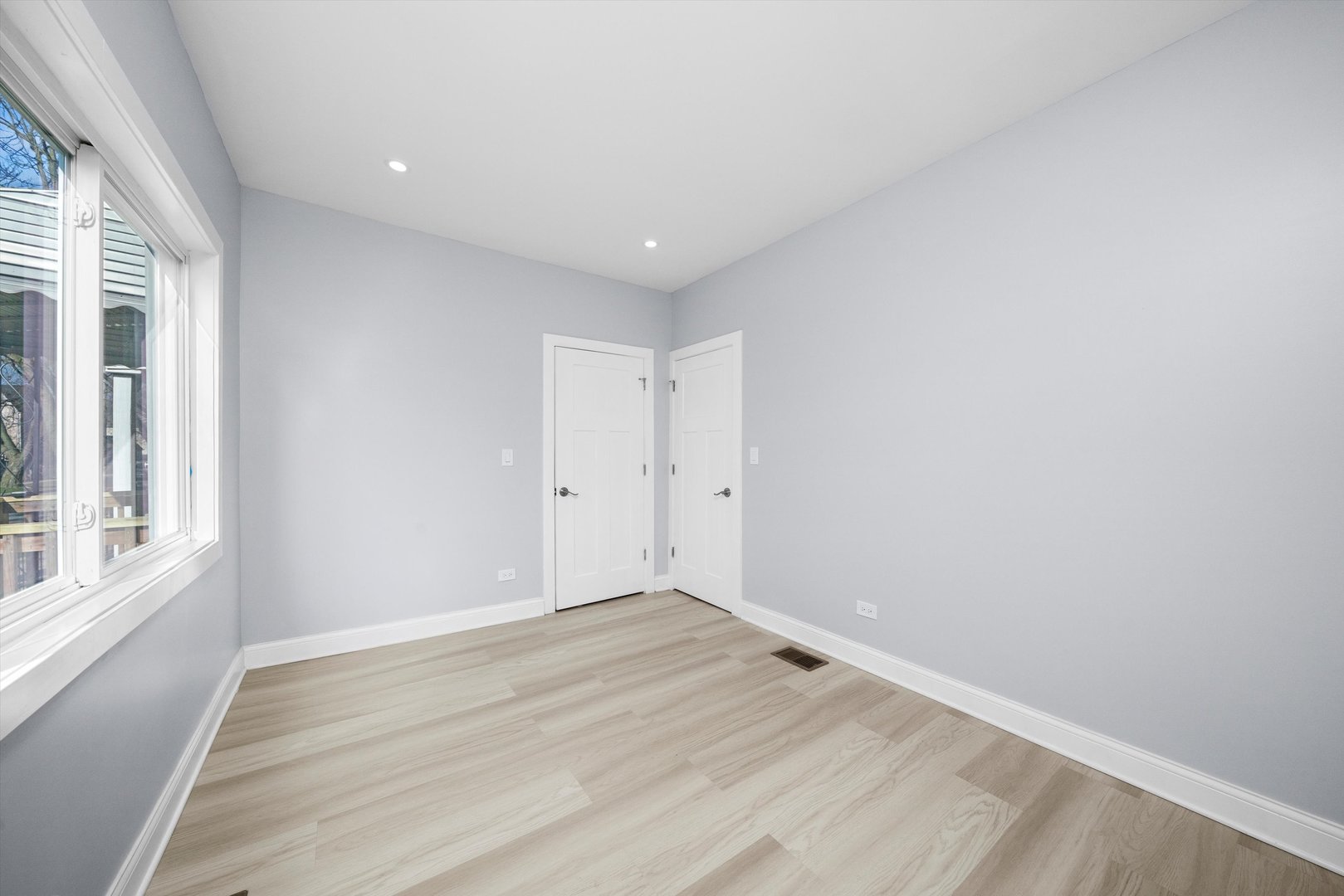 648 E 92nd Place, Chicago, IL 60619