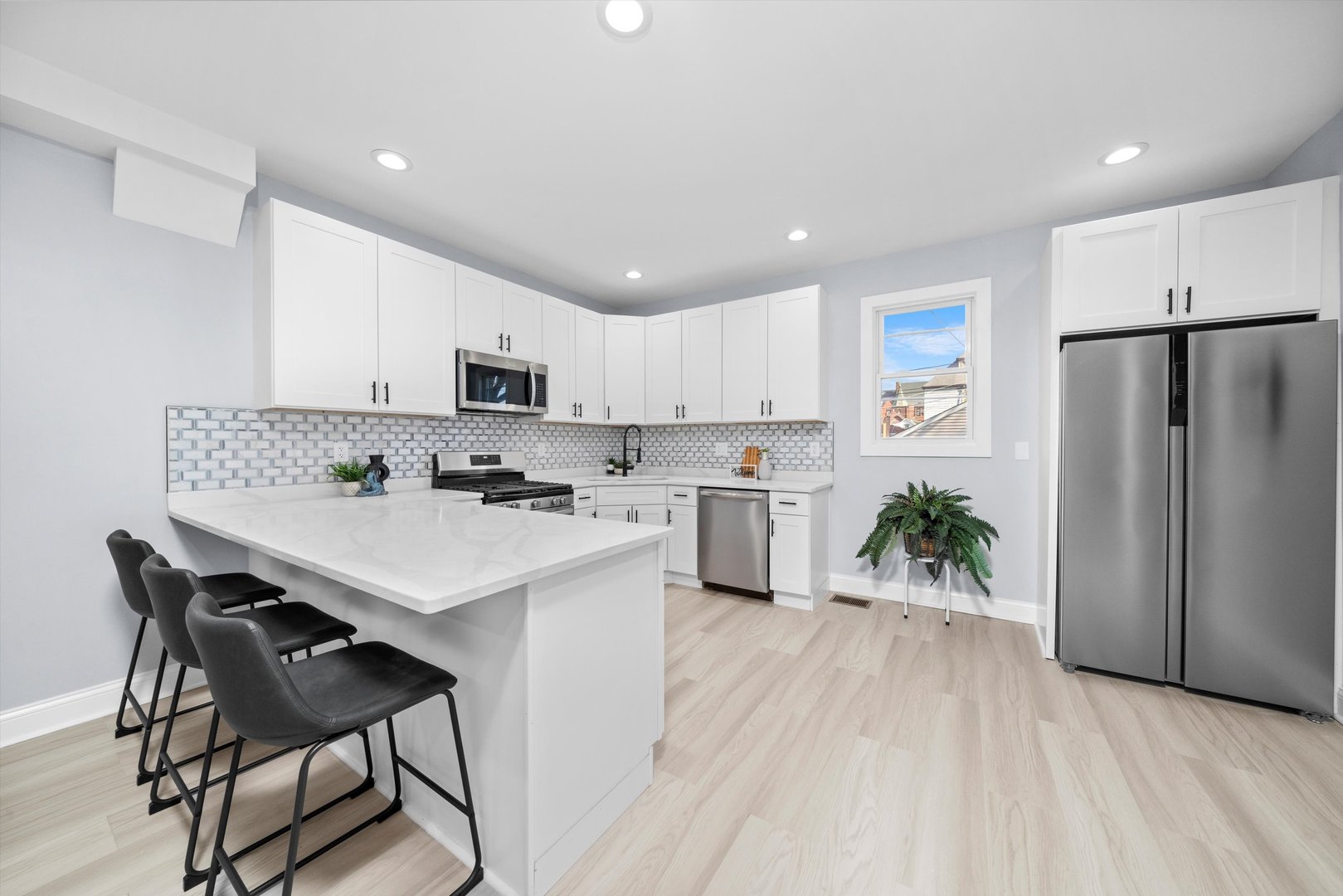 648 E 92nd Place, Chicago, IL 60619