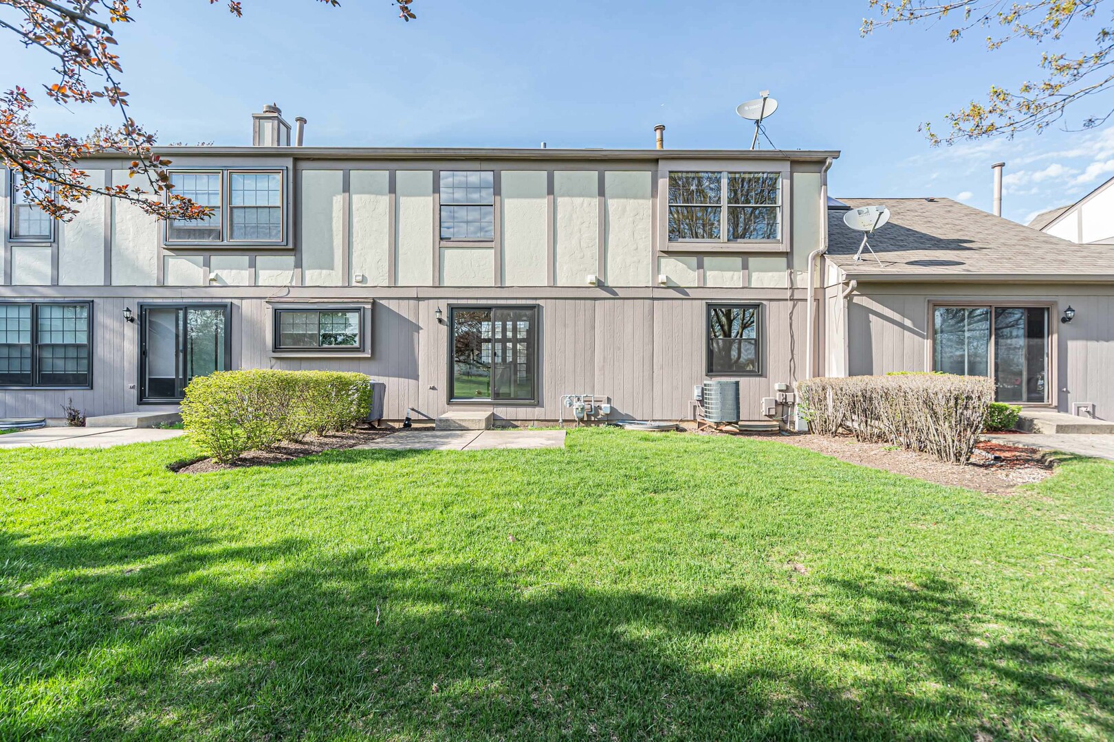 4511 Opal Drive, Hoffman Estates, IL 60192