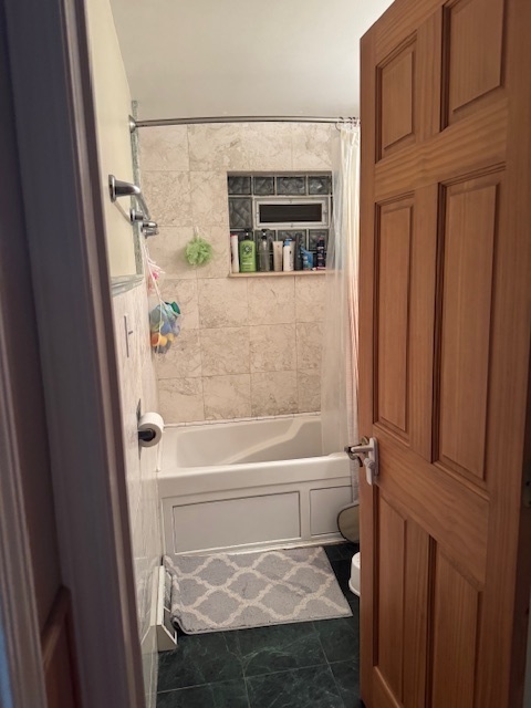 8502 Brookfield Avenue, Brookfield, IL 60513