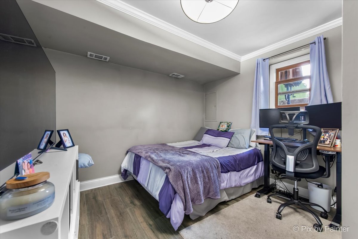 704 Circle Drive #704, Roselle, IL 60172